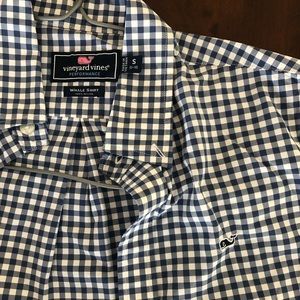 Slightly used Youth Vineyard Vines Button Down!